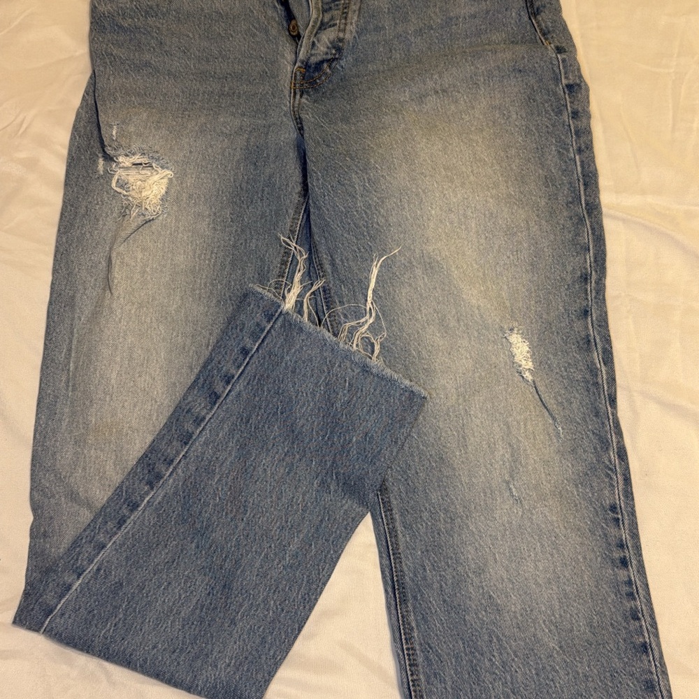 Old Navy Women's Straight Leg Jeans - Distressed Light Blue